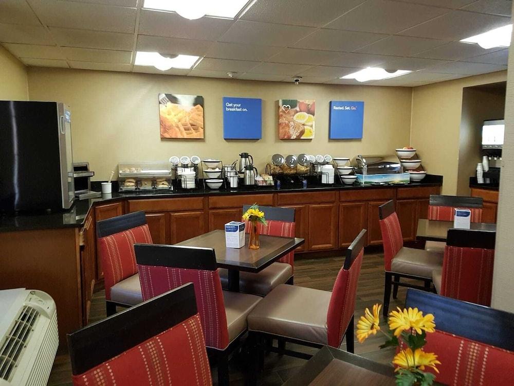 Comfort Inn Wethersfield - Hartford Exteriör bild